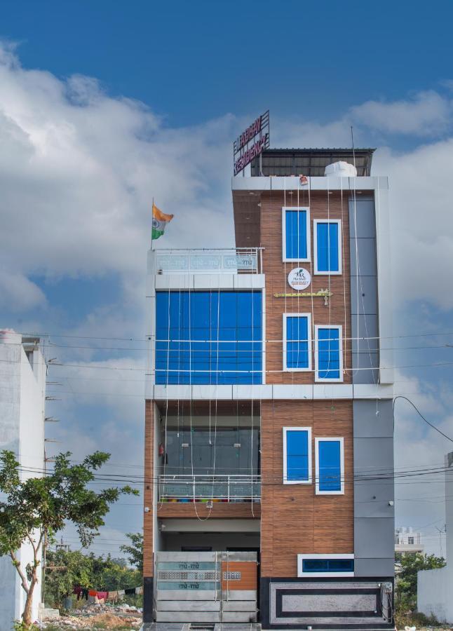 Madhav Residency Hotel Mathura Exterior photo